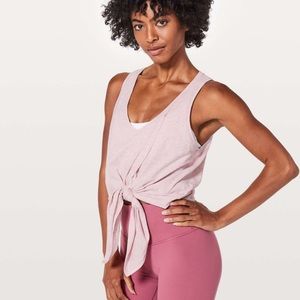 Lululemon Knot a problem Tank size 8